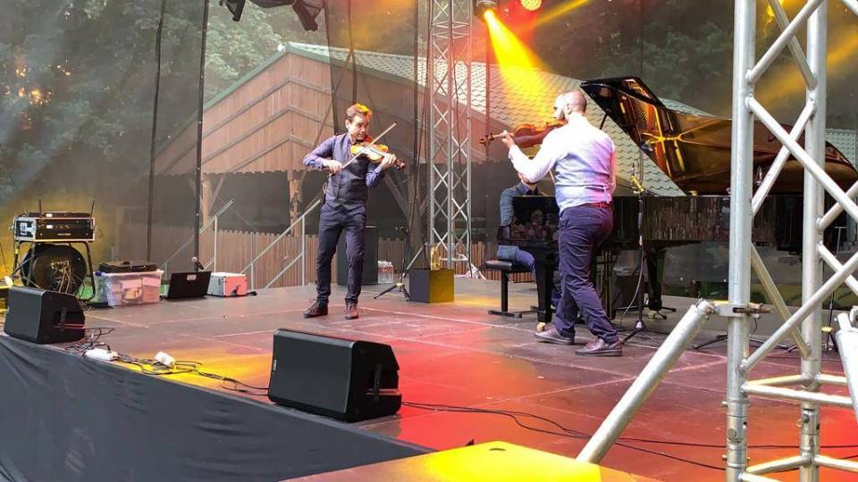 Połączenie muzyki klasycznej, rozrywkowej, filmowej i elementów kabaretu w Rogowie. Za nami koncert "Kolorów Polski"