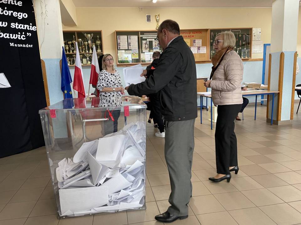 Wybory parlamentarne: Koalicja Obywatelska z dużą przewagą w okręgu nr 9
