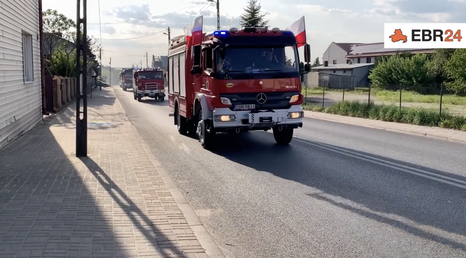 Parada Czerwonych Samochodów ponownie przejechała przez powiat brzeziński