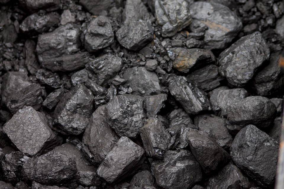Gmina Jeżów kontynuuje dystrybucje węgla w cenach preferencyjnych